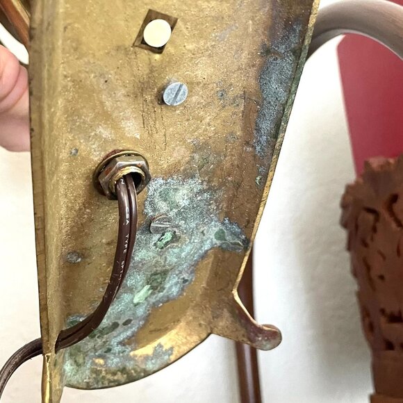 Vintage Brass Electric Menorah Lamp With 9 Bulbs & Sturdy Base - Picture 11 of 14